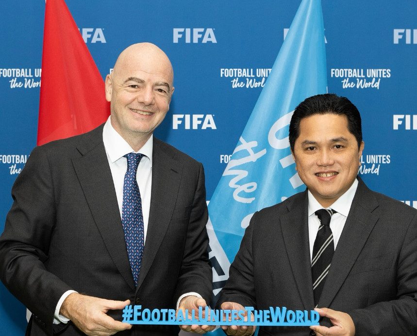 Ketum PSSI Erick Thohir dan Presiden FIFA Gianni Infantino (Instagram/@erickthohir)