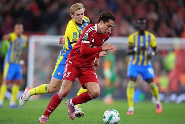 Carabao Cup Liverpool vs Crystal Palace, Federico Chiesa Tak Takut Taktik Long Ball