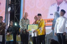 DPRD Kaltim Dorong Program Insentif Guru Swasta Dimasukkan ke APBD Perubahan 2025