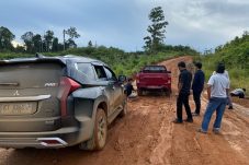Cerita Gubernur Kaltim Rasakan Sulitnya Akses Jalan Menuju Berau, Janjikan Pembangunan Pariwisata Kampung Merabu