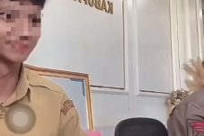 ASN Live Sosmed saat Jam Kerja, Begini Respons Bupati Sri Juniarsih 