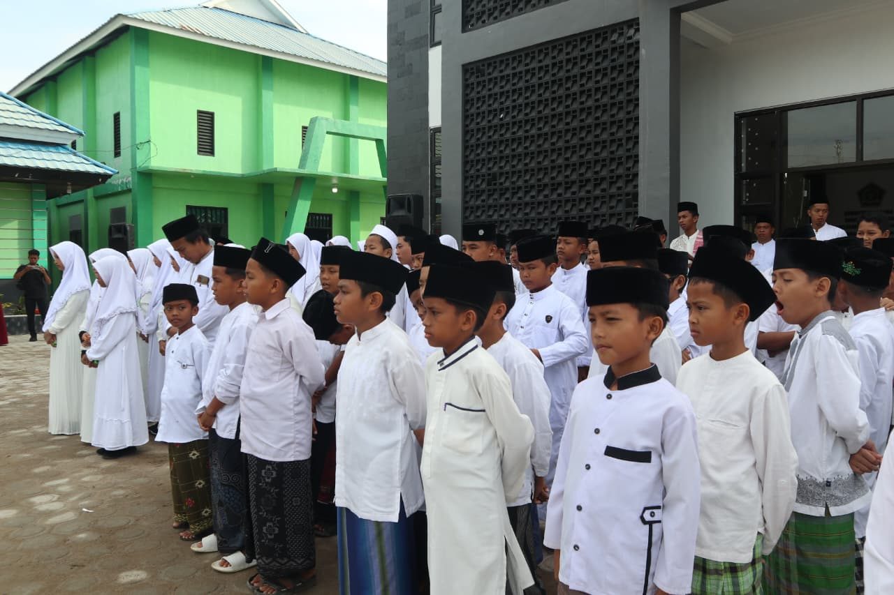 Pesan Menteri Agama di Hari Santri 2025: Kuatkan Peran Santri Membangun Peradaban Dunia