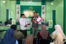 12 Calon Jemaah Haji Berau Terima Pelimpahan Porsi Haji Reguler