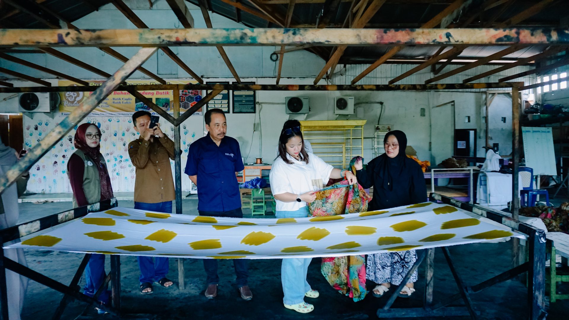 Mahasiswa Pascasarjana Poltekpar NHI Bandung Sulap Jalur Tanjung Batu Jadi Full Day Trip Penuh Sejarah dan Budaya