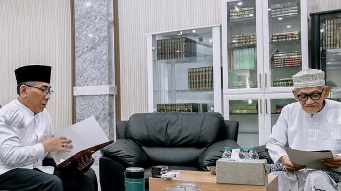 Gonjang-ganjing PBNU: Rais Aam Miftachul Akhyar Minta Ketum Mundur, Gus Yahya Menolak