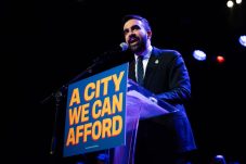 Zohran Mamdani Menang, Jadi Wali Kota Muslim Pertama di New York