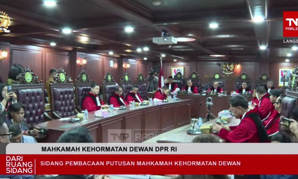 Sidang putusan MKD DPR RI (YouTube/@TV Parlemen)