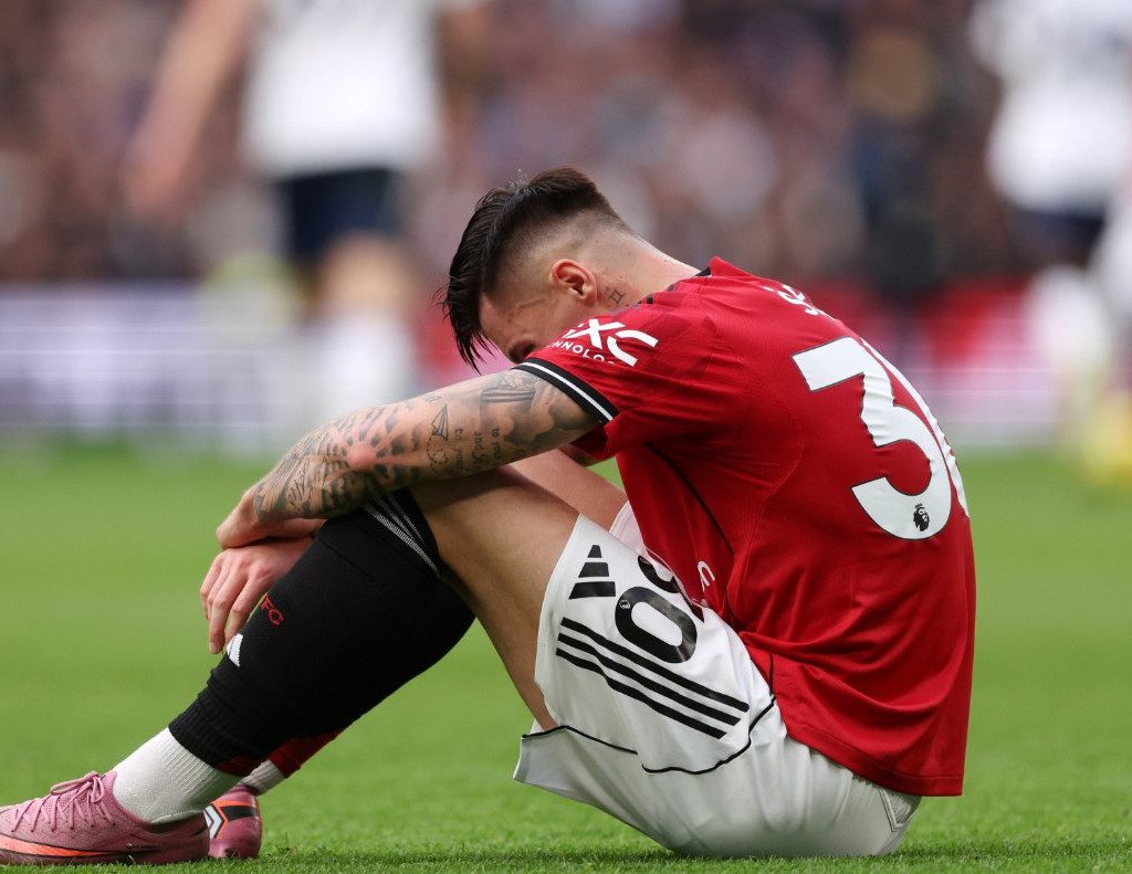 Pemain Manchester United Benjamin Sesko (manutd.com)