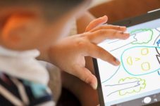 Khawatir Medsos bagi Anak di Bawah Umur, Diskominfo Berau Ajak Orang Tua Awasi Penggunaan Gadget