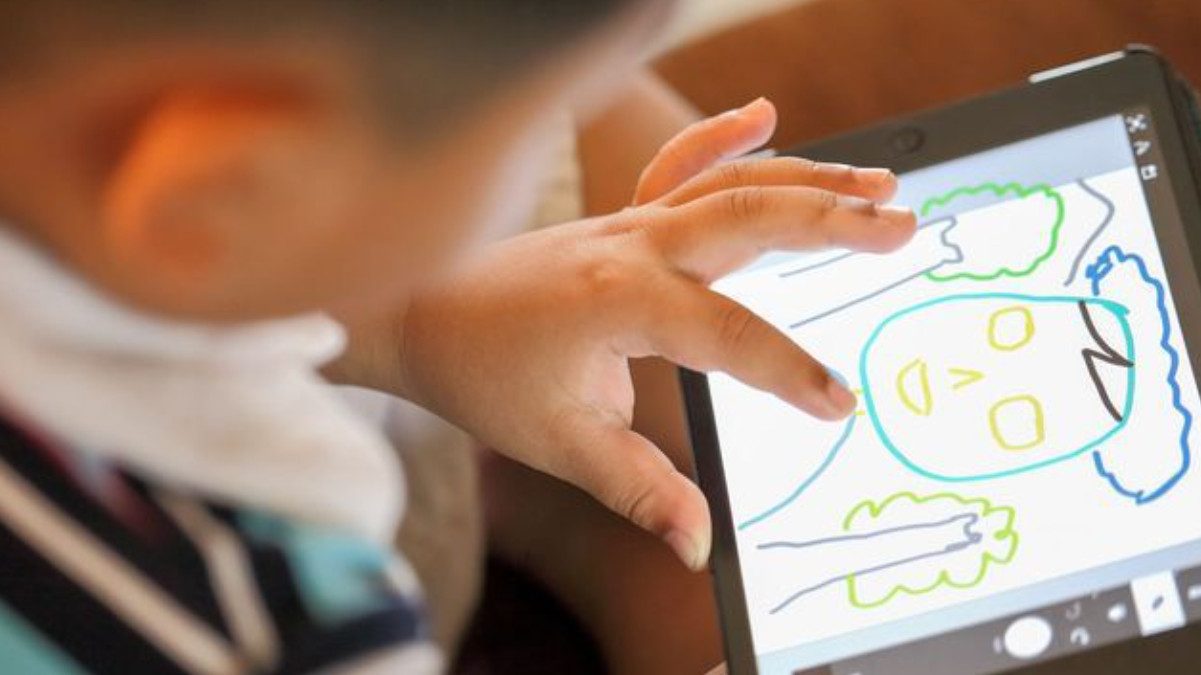 Khawatir Medsos bagi Anak di Bawah Umur, Diskominfo Berau Ajak Orang Tua Awasi Penggunaan Gadget