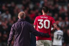 Cidera Benjamin Sesko Tak Serius, Hanya Absen Satu Bulan dengan Manchester United