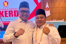 Madri Pani Resmi Gabung Partai Gerindra, Foto Bareng Seno Aji