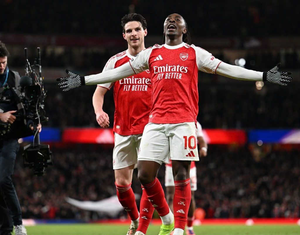Selebrasi gol Eberechi Eze (arsenal.com)