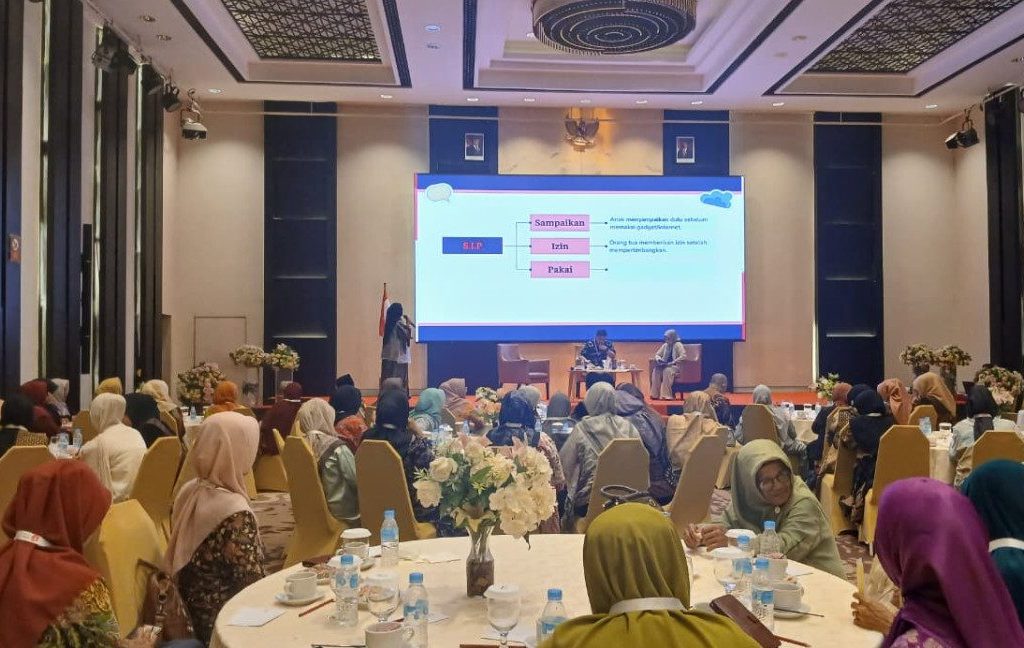 Kegiatan Peran Orang Tua dalam Literasi Digital Anak (Adrikni Sholikhati/BT).