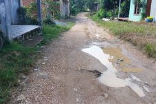 Warga Gang Bakti Sambaliung Keluhkan Jalan Rusak, Sebut Makin Parah saat Musim Hujan