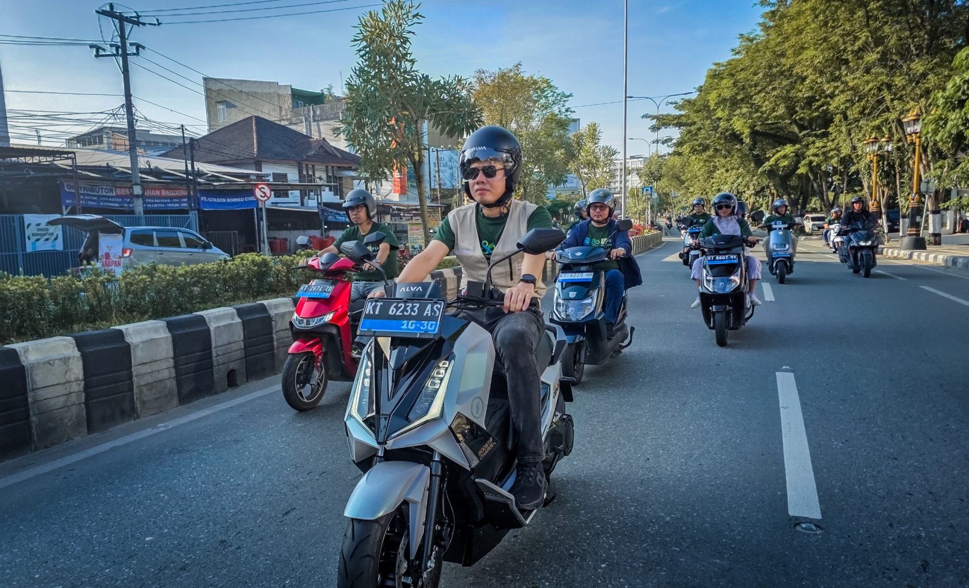 Gandeng Komunitas EV Bike Balikpapan, PLN Ajak Warga Balikpapan Wujudkan Kota Rendah Emisi