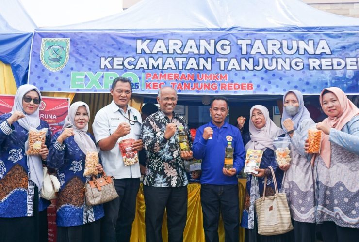 Sri Juniarsih Apresiasi Inisiatif Kecamatan Tanjung Redeb, Mini Expo Kunci Penguatan UMKM dan Urban Farming