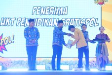 Beban UKT Terbantu, 32 Ribu Mahasiswa Kaltim Nikmati Program Gratispol