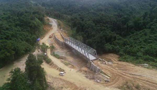 Pembangunan Jembatan Sei Bataan Teluk Sumbang Capai 90 Persen, Liliansyah: Harapan Baru Warga Pesisir Berau Terjawab