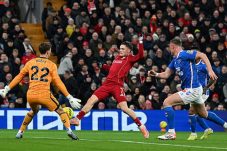 Liverpool Susah Payah Imbangi Sunderland, Taktik Cadangkan Salah Tak Berhasil