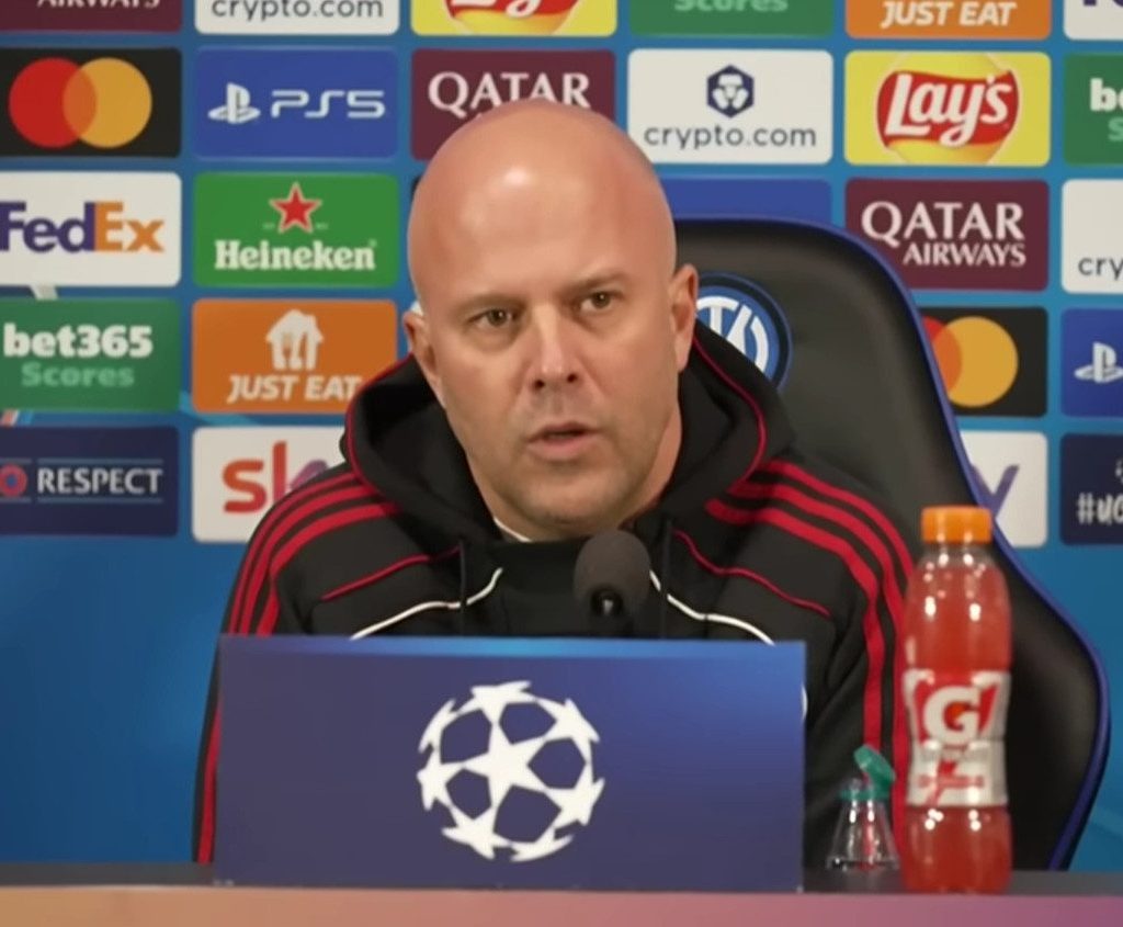 Pelatih Liverpool Arne Slot (X/@LFC)
