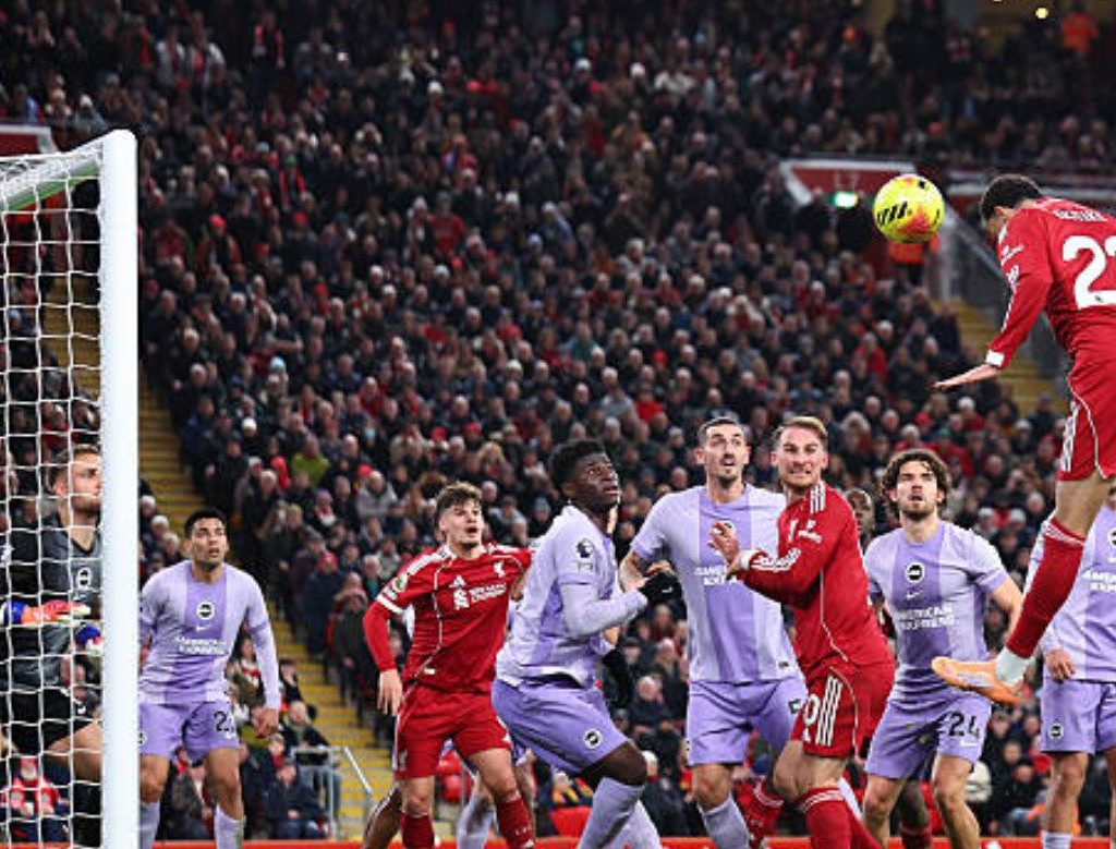 Gol Hugo Ekitike di laga Liverpool vs Brighton (X/@LFCPhoto)