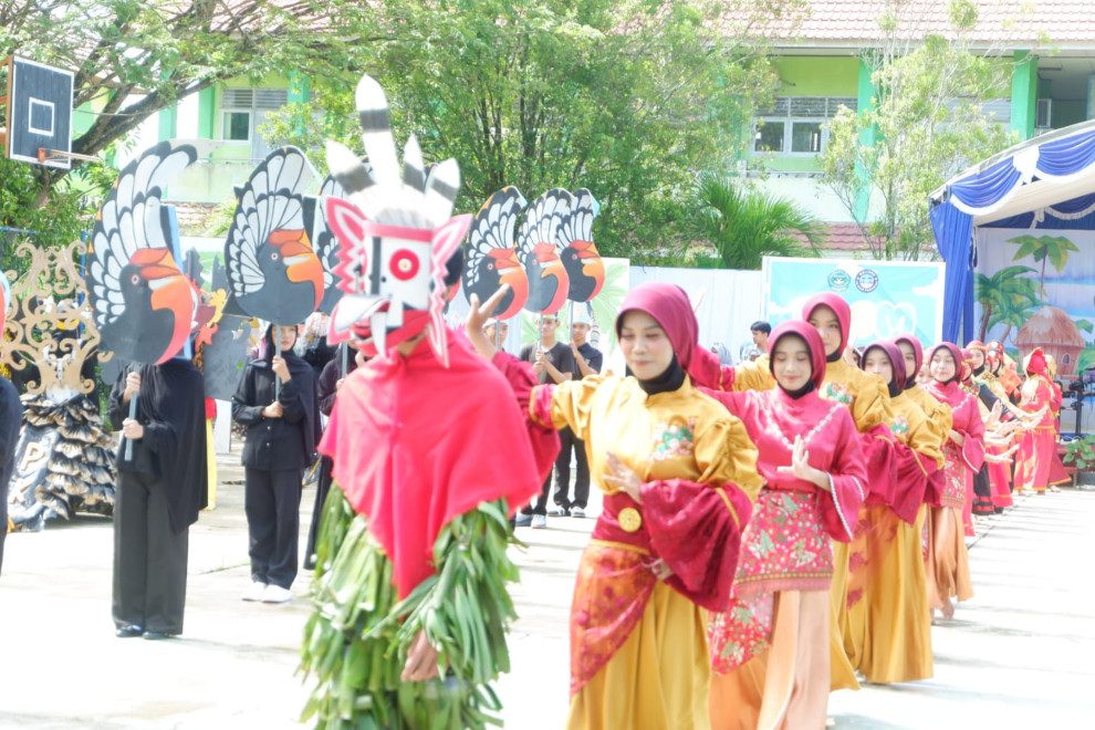 Pembukaan kegiatan Pekan Kreatifitas Siswa Madrasah (PKSM) di MAN Berau (Ist)