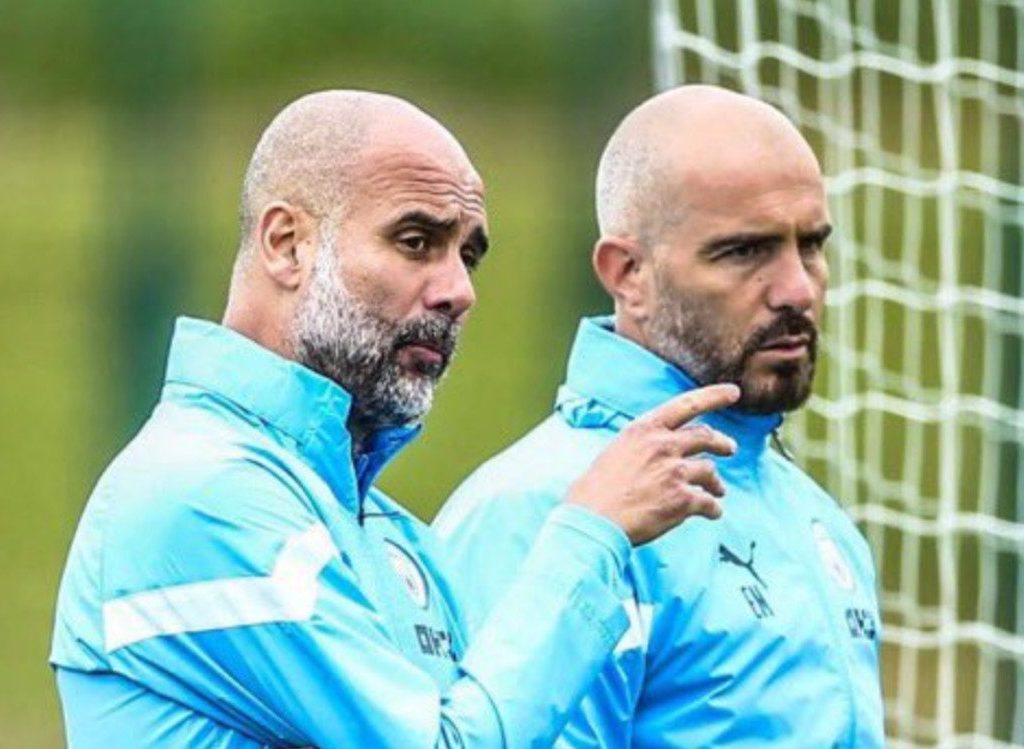 Enzo Maresca saat menjadi asisten pelatih Pep Guardiola di Manchester City (X/@centregoals)