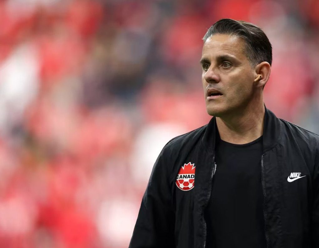 John Herdman saat menjadi pelatih Timnas Kanada (fifa.com)