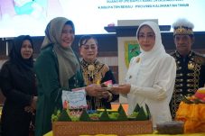 Peringatan Hari Ibu, Bupati Berau Tegaskan Pentingnya Peningkatan Kapasitas Perempuan