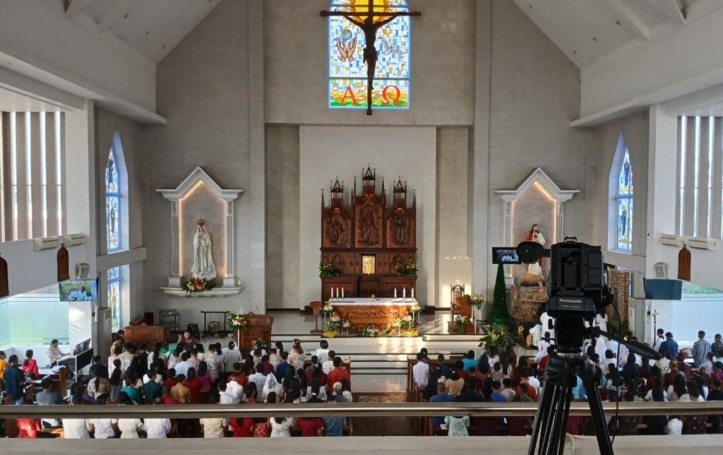 Ibadah Misa Natal di Gereja Katolik Paroki Santo Eugenius de Mazenod, Tanjung Redeb, Berau (Adrikni/BT)