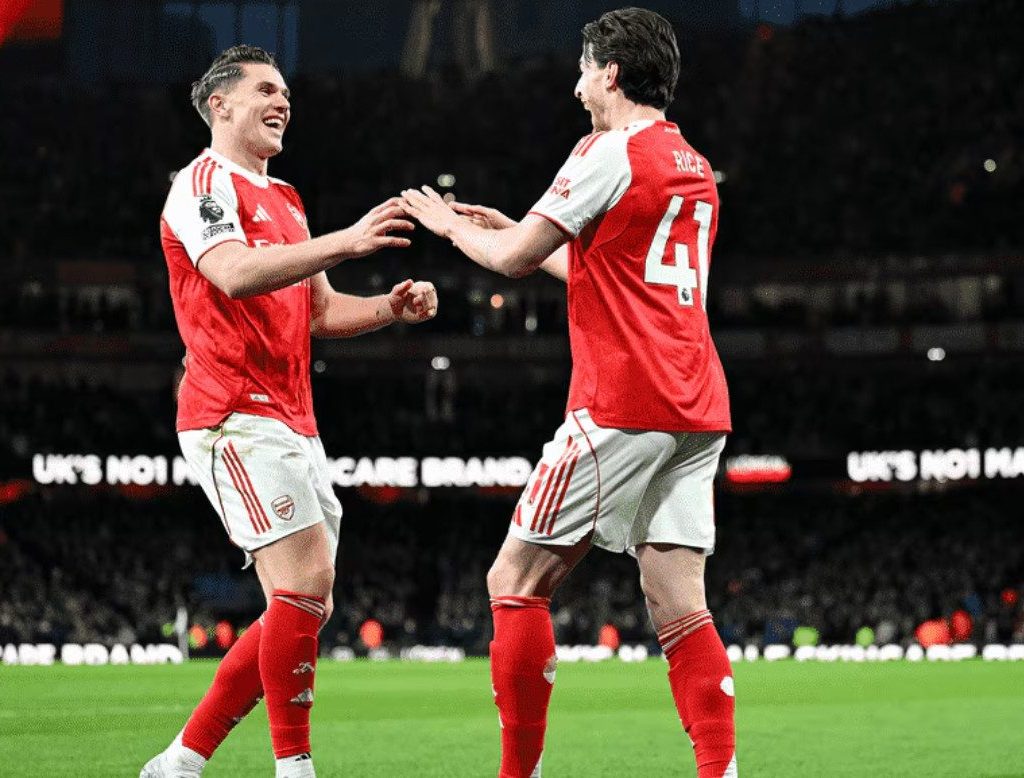 Selebrasi Declan Rice dan Viktor Gyokeres bersama Arsenal (arsenal.com)