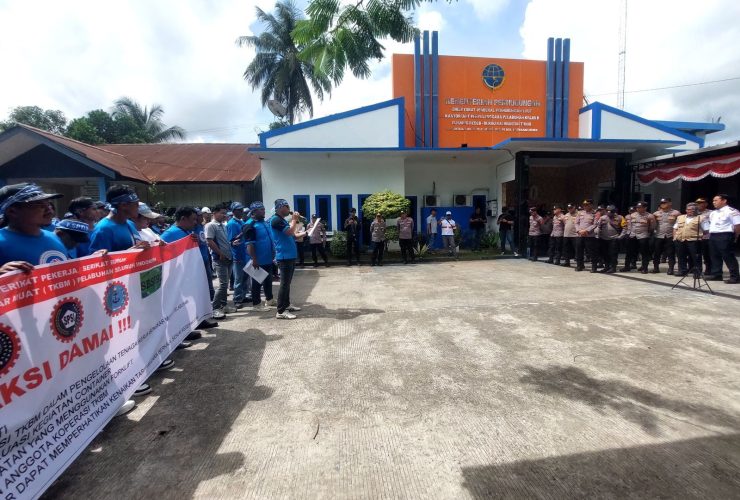 Pekerja TKBM Berau Gelar Aksi Damai, UPP Tanjung Redeb Siap Fasilitasi Dialog Terkait Tarif dan Regulasi