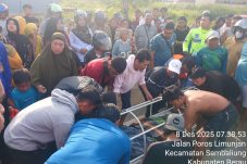 Tragis! Ibu Tewas dan Anak Kritis Usai Ditabrak Mobil di Jalan Poros Limunjan, Terseret Hingga 35 Meter