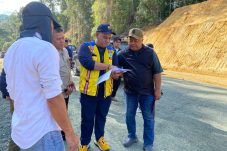Tersisa 8 Kilometer Jalan Rusak Menuju Pesisir, Ditargetkan Mulus Tahun Depan Meski Anggaran Cekak