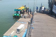 Lantai Apung Dermaga Si Dayang Licin, Ibu Hamil Terjatuh di Tanjung Batu