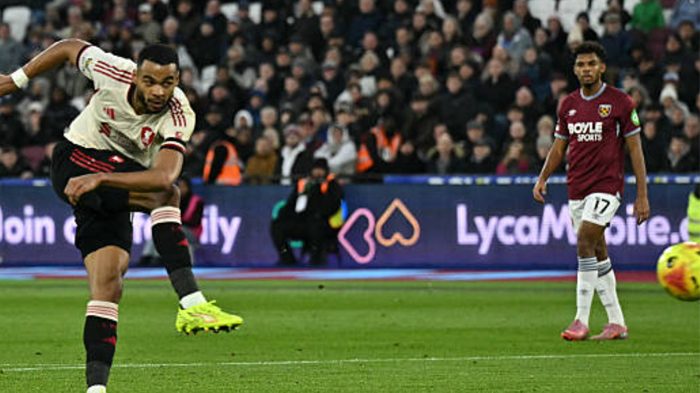 Proses gol Cody Gakpo di laga West Ham United vs Liverpool (X/@LFCPhoto)