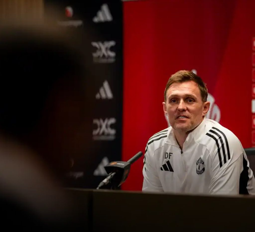 Pelatih sementara Manchester United Darren Fletcher (X/@ManUtd)