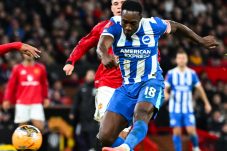 Gol Sang Mantan Danny Welbeck Bikin Manchester United Tersingkir dari FA Cup