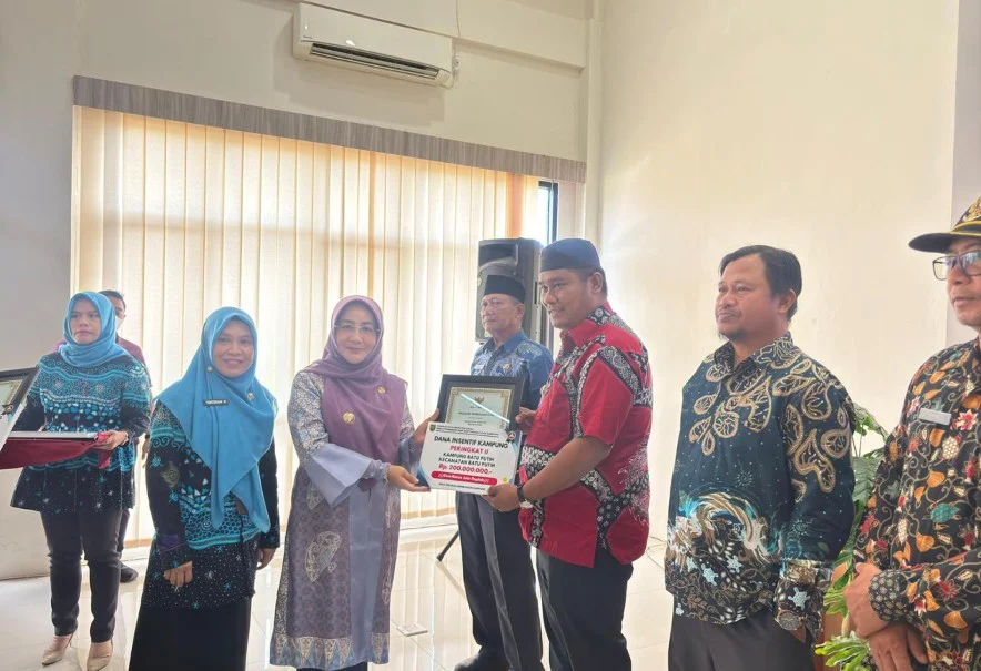 Peringatan Hari Desa Nasional, Pemkab Berau Berikan Rp 1,4 Miliar ke 15 Kampung Berprestasi (Ist)