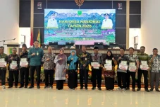 Peringatan Hari Desa Nasional, Pemkab Berau Berikan Rp 1,4 Miliar ke 15 Kampung Berprestasi