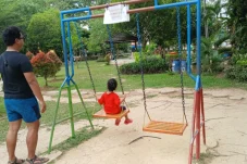 Warganet Laporkan Ayunan di Taman Cendana Bahayakan Anak-anak, Petugas Minta Orang Tua Awasi Anak Bermain