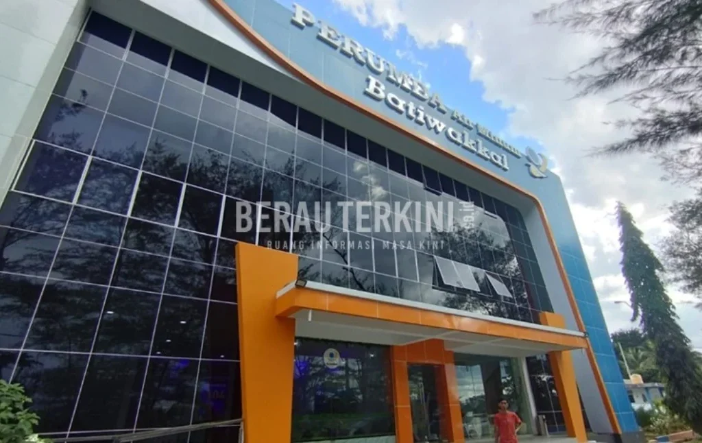 Kantor Perumda Batiwakkal, di Jalan Raja Alam I, Tanjung Redeb. (BT)