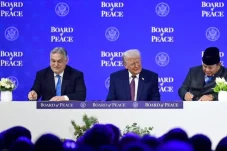 Prabowo Tanda Tangan Gabung Board of Peace, Dukung Proyek Gaza Diubah Bak Real Estate