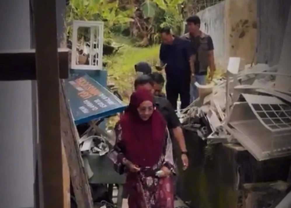 Bupati Berau Sri Juniarsih melakukan sidak ke RSUD dr Abdul Rivai Tanjung Redeb (Instagram/@prokopim_berau)