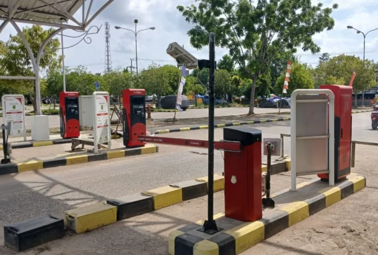 Diskoperindag Berau Bagikan 1.000 Kartu Uang Elektronik ke Pedagang Pasar Sanggam