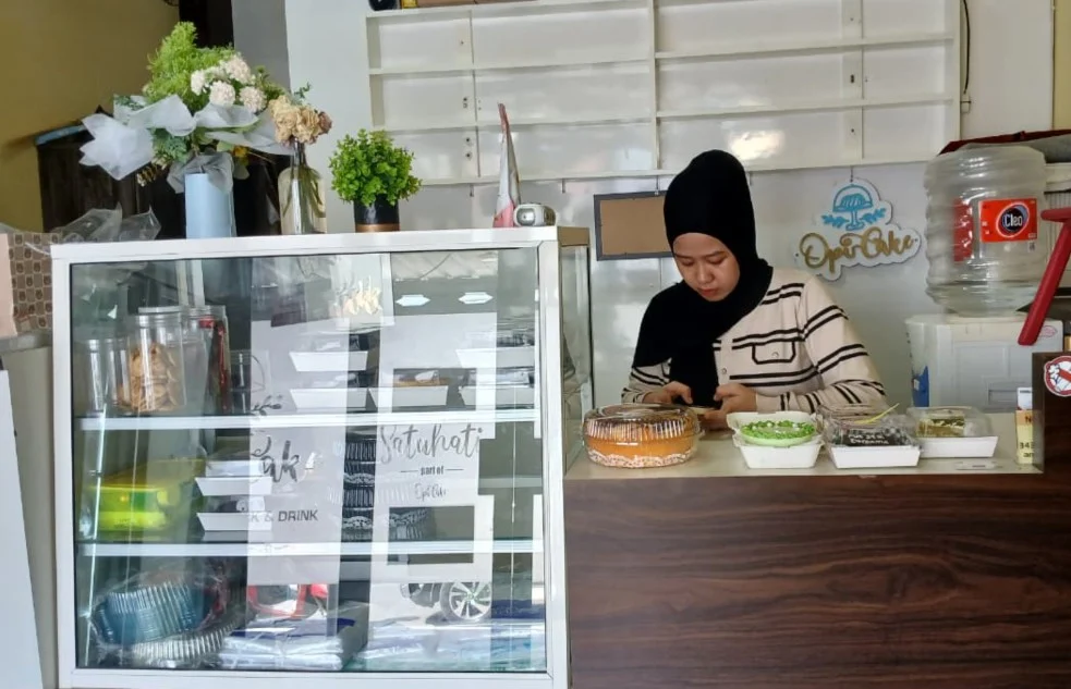 Pemilik Opi Cake, Novita Safitri (Adrikni/BT)