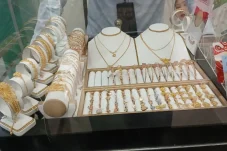 Harga Emas Sentuh Rp 3 Juta, Pegadaian Tanjung Redeb Sebut Peminat Logam Mulia Tetap Tinggi