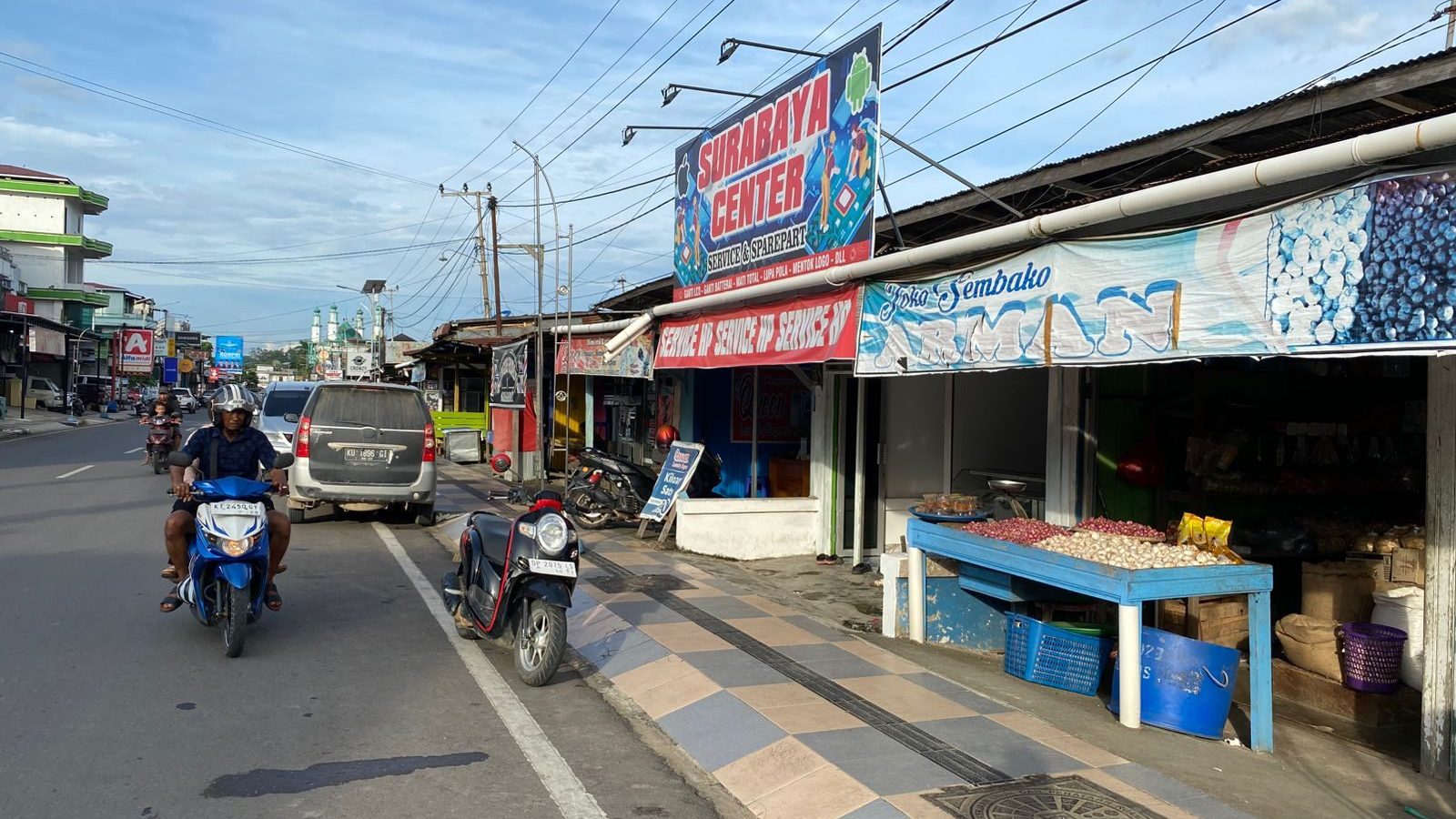 Jejeran kios berukuran 4x6 milik Pemkab Berau yang berada di Jalan AKB Sanipah I, Tanjung Redeb. (Sulaiman/BT)