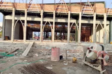 Sempat Terbengkalai Bertahun-tahun, Pembangunan Masjid IKK Tanjung Batu Kembali Dilanjutkan